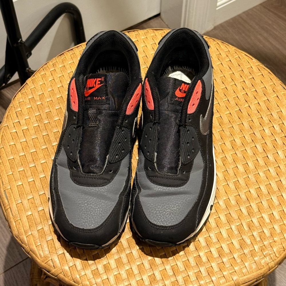 Nike Air Max 90 GS “Infrared” Black/Grey/Red (2012)